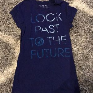 Small fitted Volcom shirt